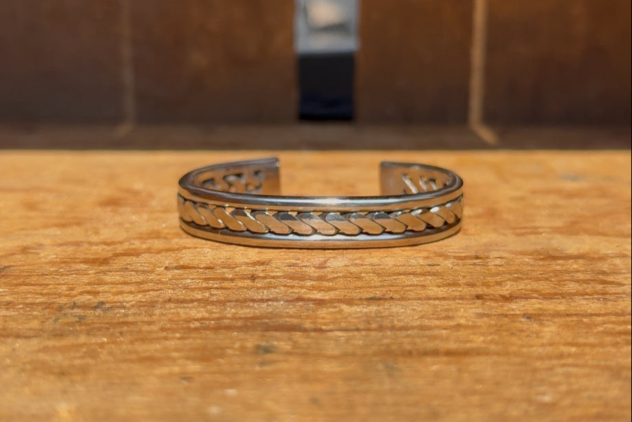 Single Stainless Twist